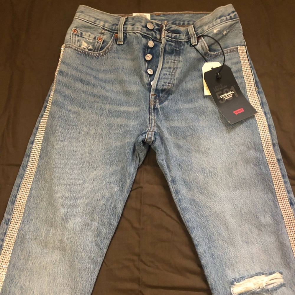 Levi’s - Picture 4 of 5